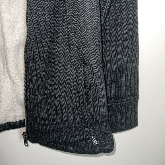 VANS Asymmetrical Jacket - Picture 5 of 8